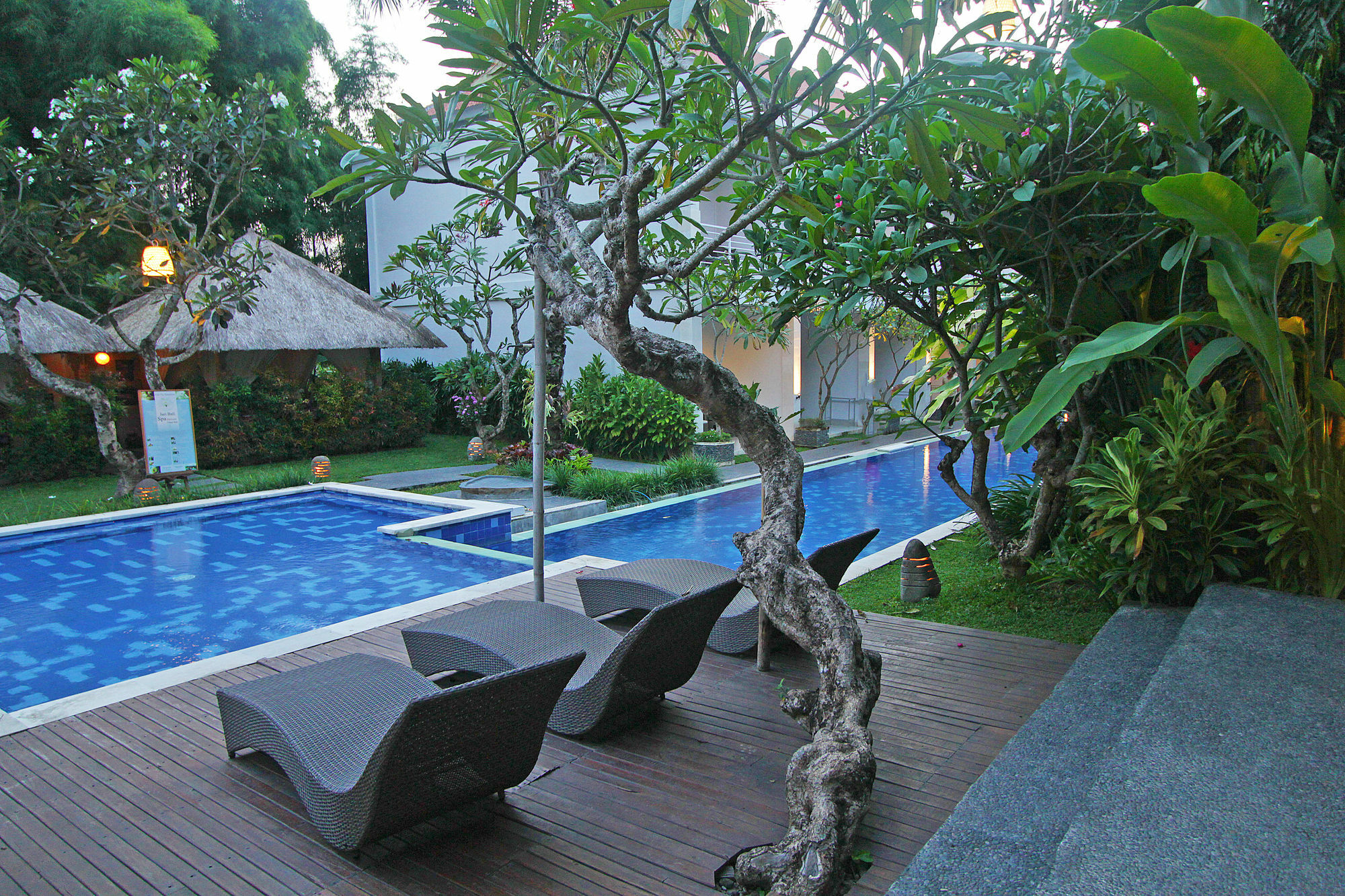 Hotel The Grand Sunti à BALI Extérieur photo